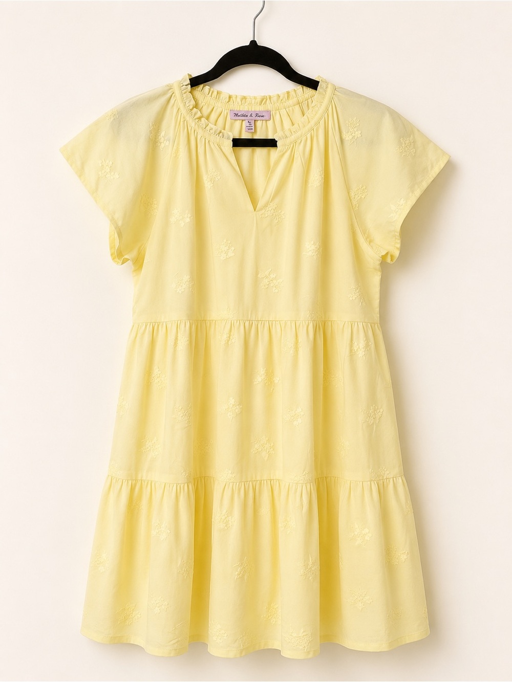 Harlow & Rose Yellow Embroidered Tiered Dress | Size Large | Fully Lined

Descri